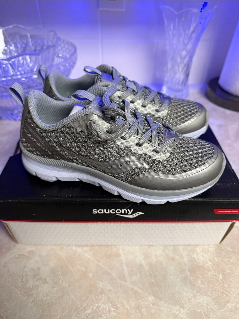Girls Saucony shoes size 2 silver